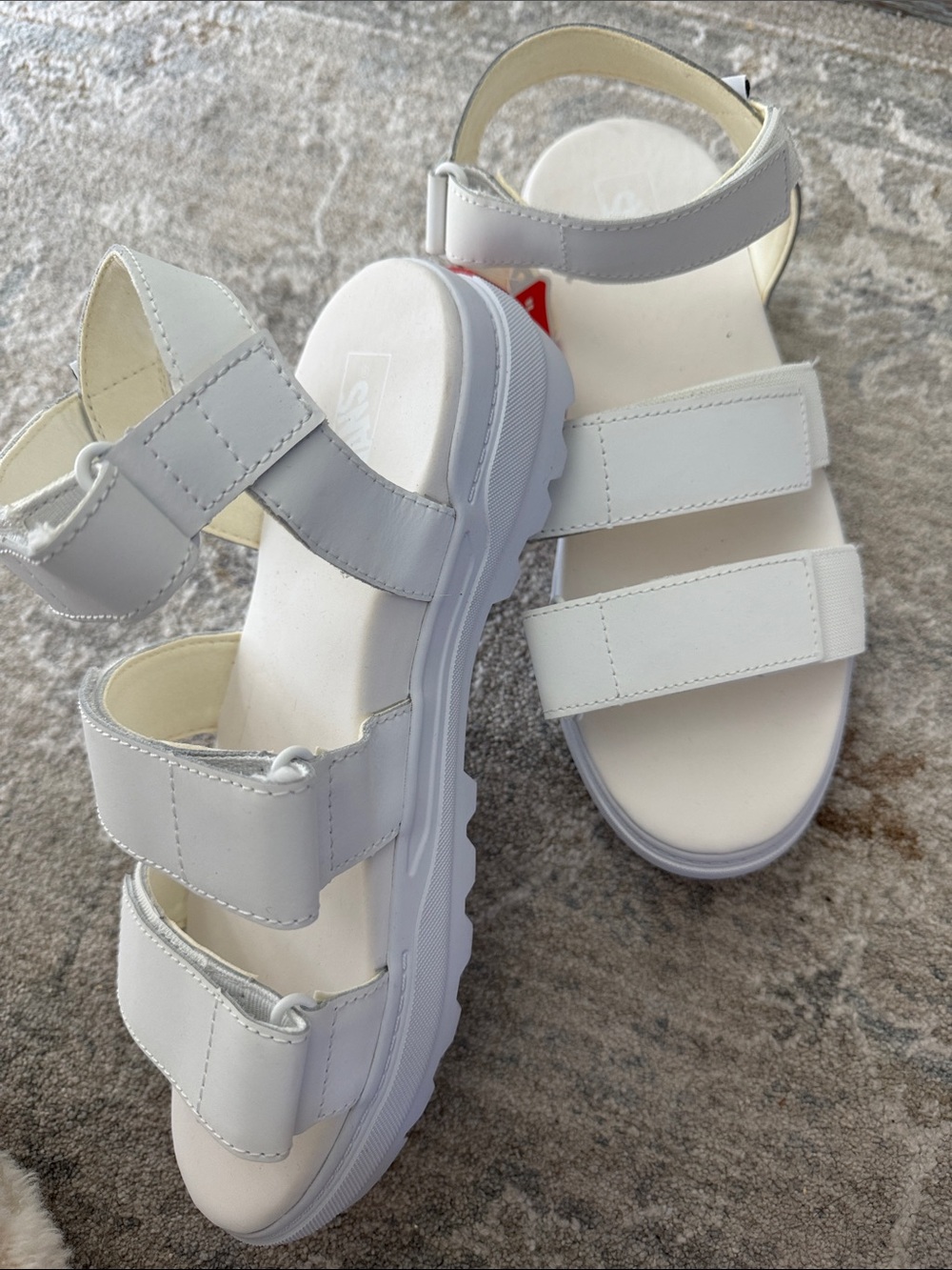 Vans White Women's Platform Velcro Sandals 8 - Picture 2 of 3